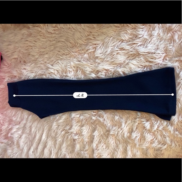 Elastic Waist Rib-Knit Flare Leg Pants Size: Medium - Picture 4 of 4